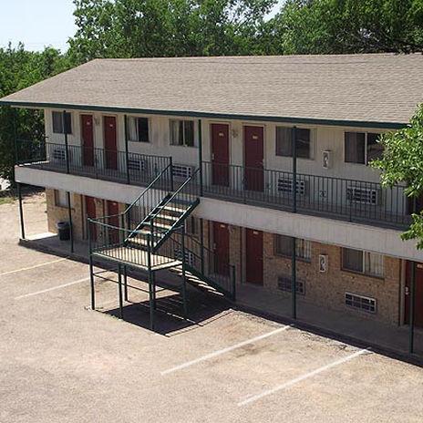 Glen Rose Inn & Suites Exterior photo